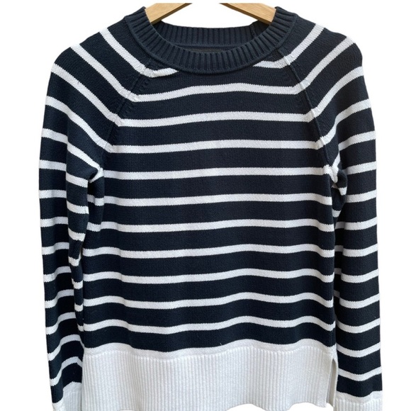 Banana Republic Navy and White Striped Crewneck Sweater S - Picture 2 of 5